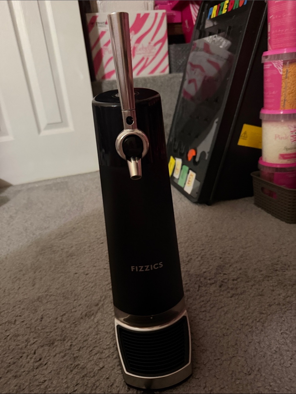 Fizzics FZ403 DraftPour Beer
Dispenser - Turn Beer Can / Bottle
Into Nitro-Style